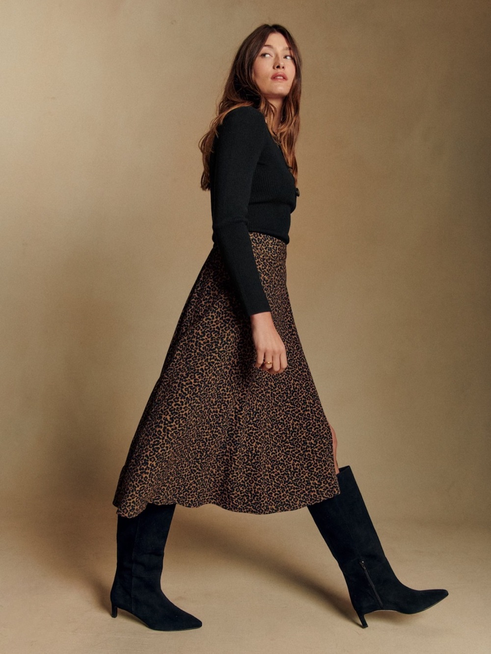 ✨Sezane Tan Leopard Skirt
